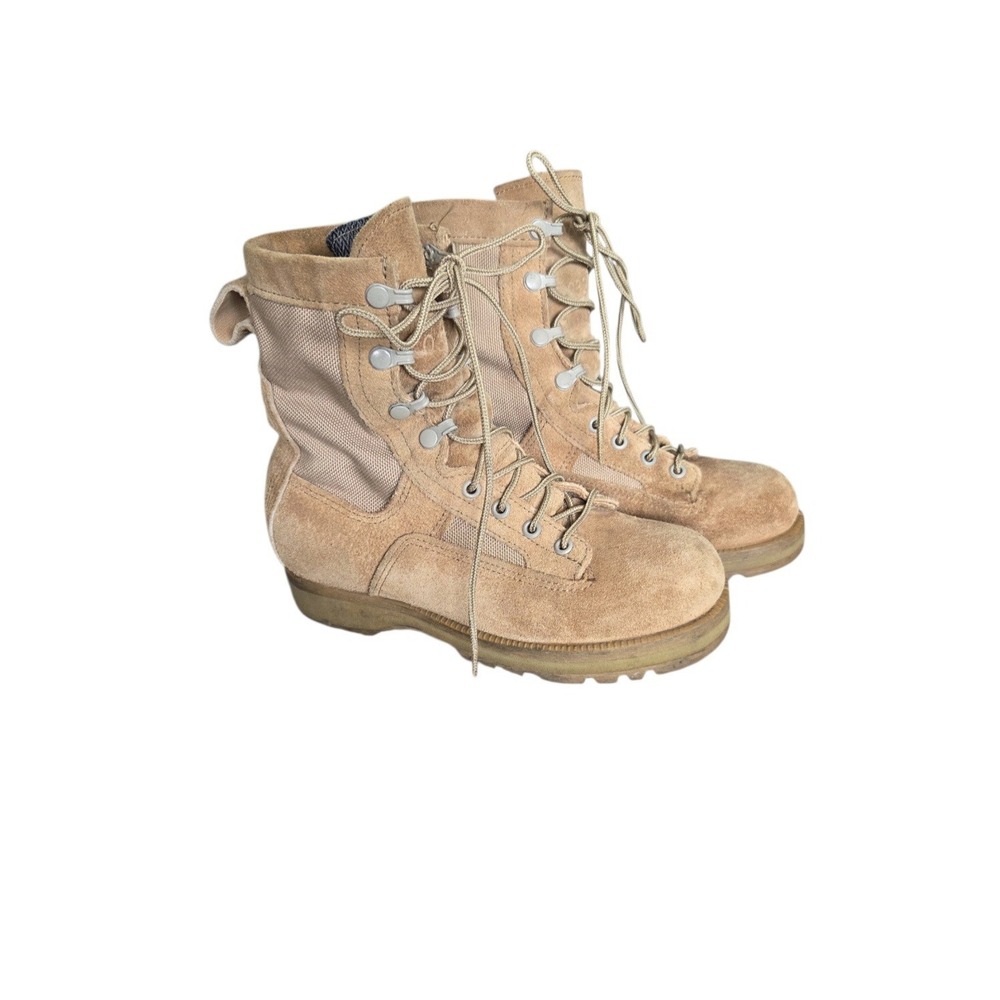 USGI Desert Tan Suede Combat Boots Vibram Sole 4.5 men, 6.5 women Military Army